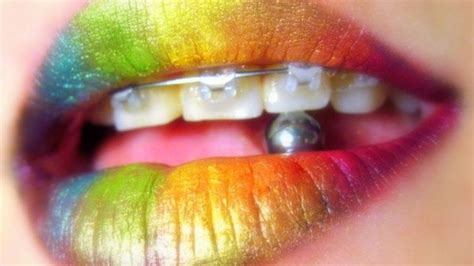 beso arcoiris foto|Qué es el beso arcoíris y por qué dicen que es peligroso